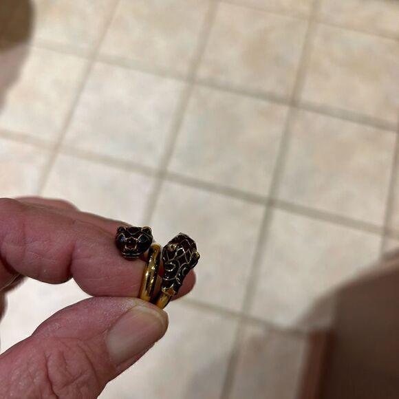 Women’s Gucci gold tone  tiger head motif ring size 5 made in Italy - Picture 7 of 8